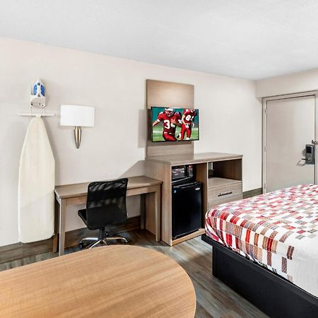 Red Roof Inn Indianapolis North - College Park Zewnętrze zdjęcie