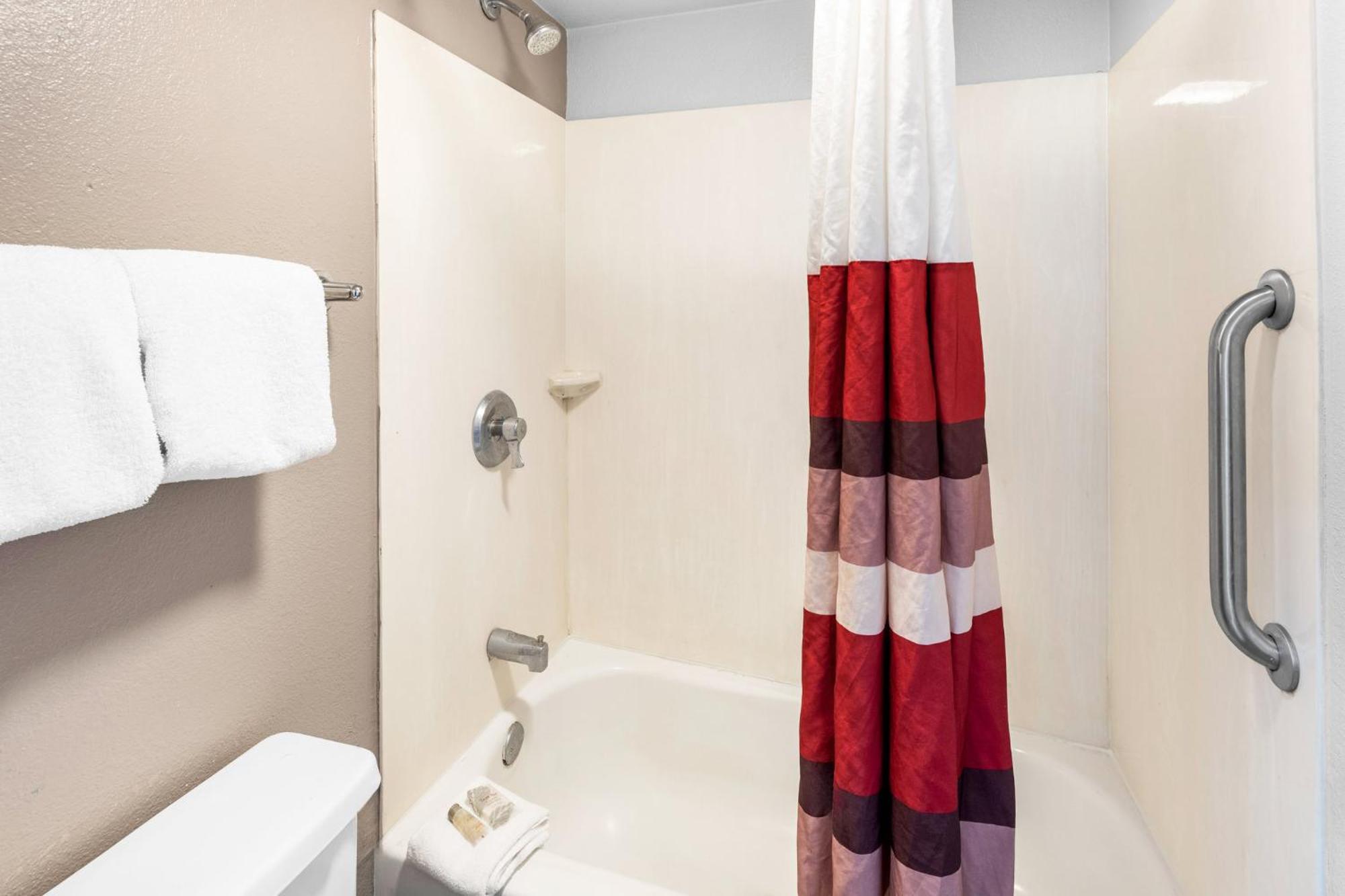 Red Roof Inn Indianapolis North - College Park Zewnętrze zdjęcie
