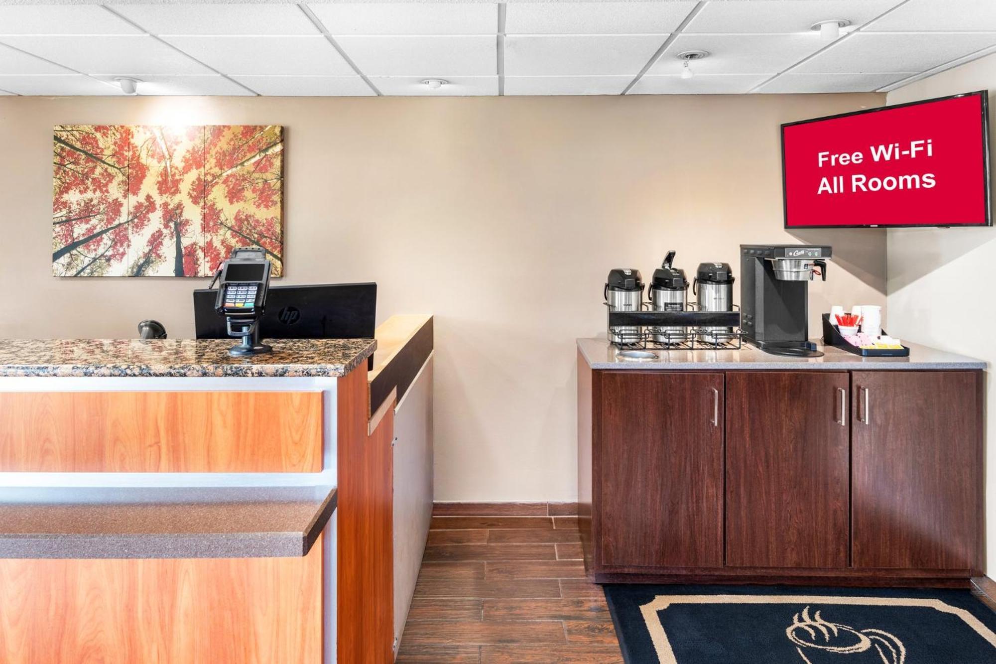 Red Roof Inn Indianapolis North - College Park Zewnętrze zdjęcie