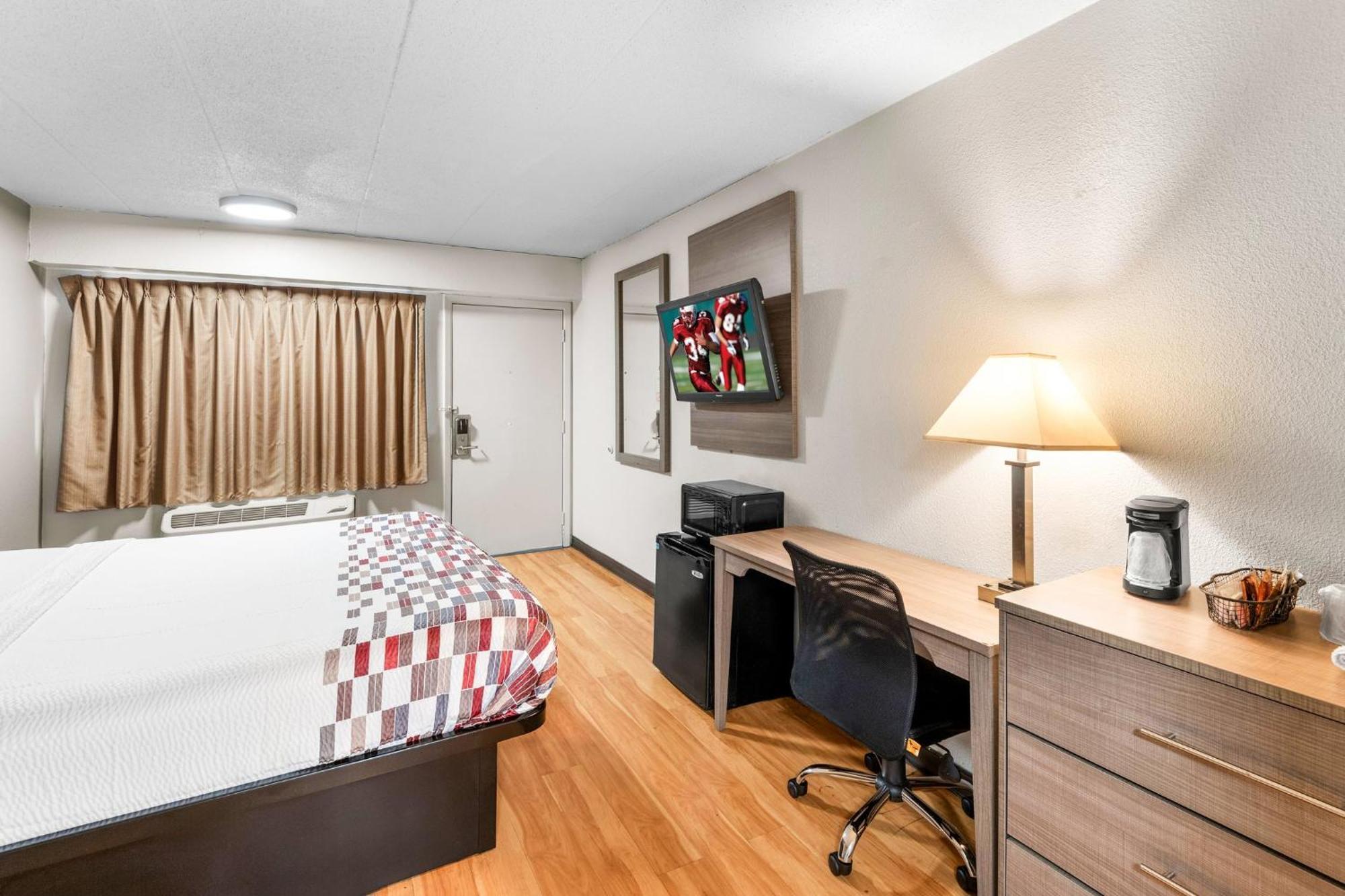 Red Roof Inn Indianapolis North - College Park Zewnętrze zdjęcie